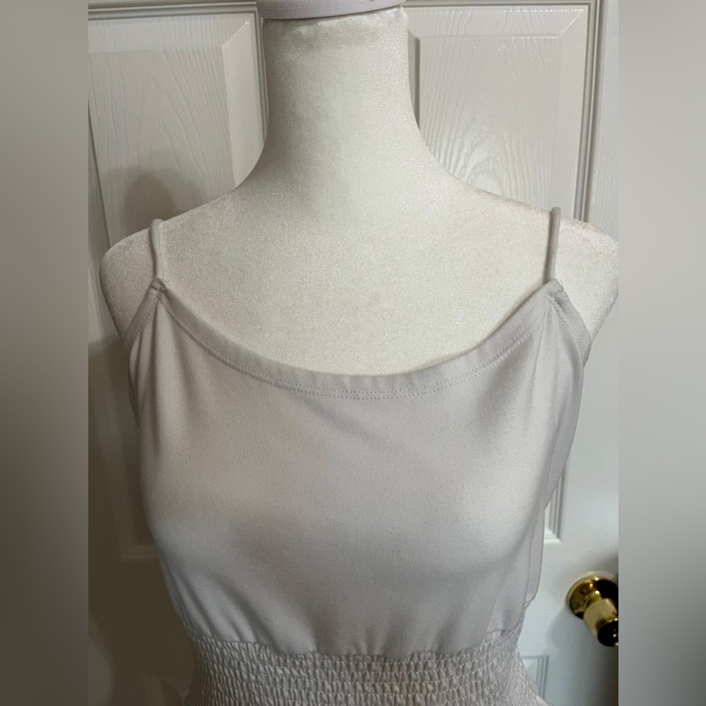 💙White tank Top - Picture 5 of 11